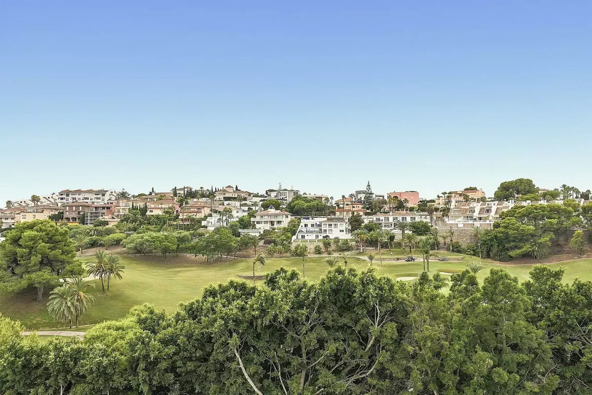 3-bedroom Apartment In Benalmádena, Spain (134 M²)