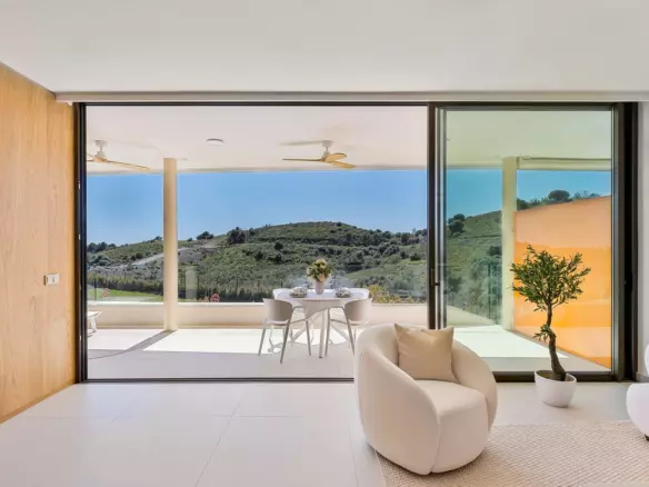 3-bedroom Apartment In Fuengirola, Spain (116 M²)