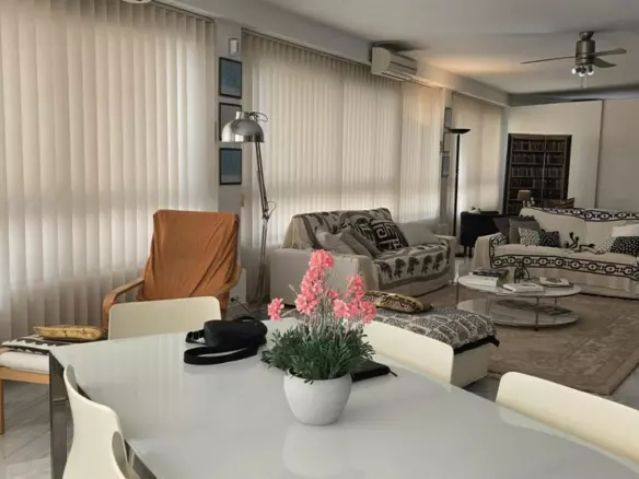 2-bedroom Apartment In Marbella, Spain (203 M²)
