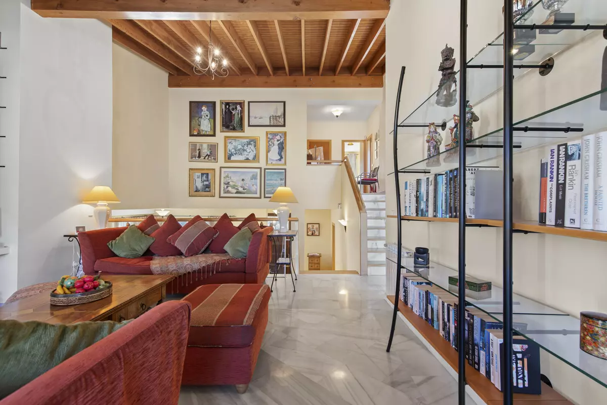 3-bedroom Villa In Benahavis, Spain (245 M²)