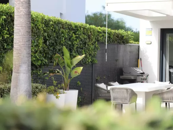 3-bedroom Apartment In Estepona, Spain (124 M²)