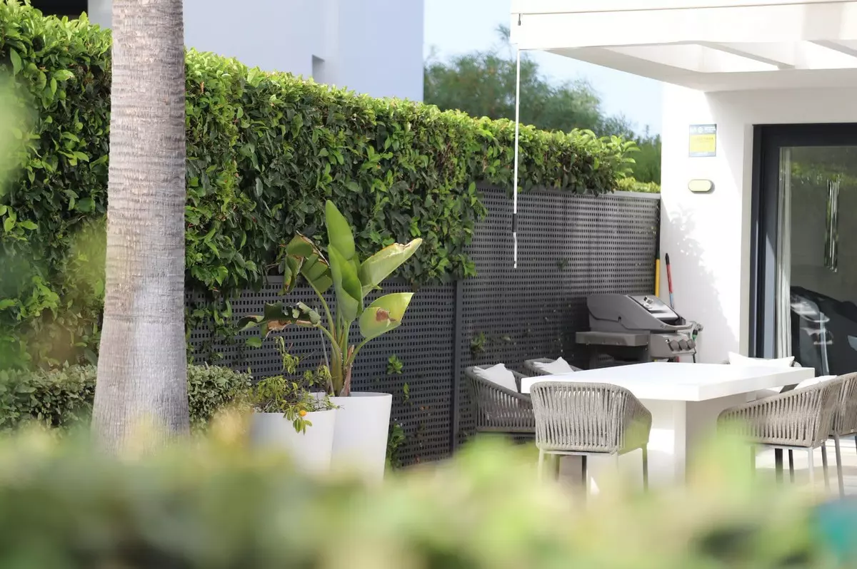 3-bedroom Apartment In Estepona, Spain (124 M²)