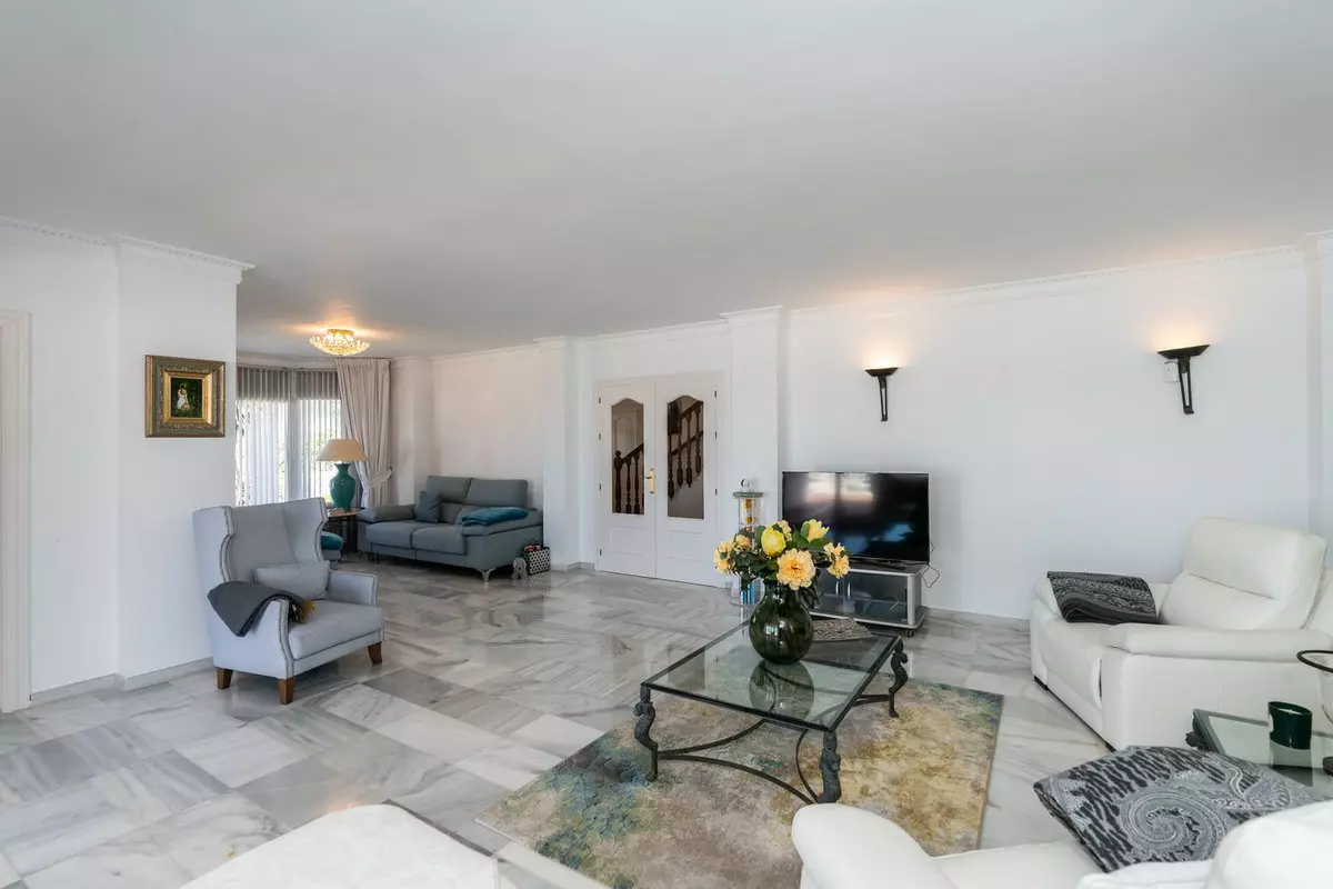 4-bedroom Villa In Mijas, Spain (413 M²)