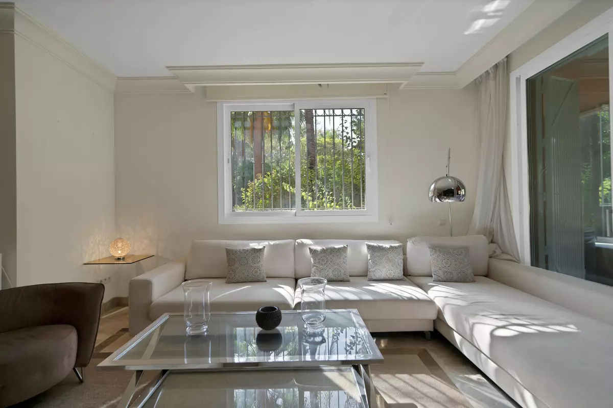 3-bedroom Apartment In Marbella, Spain (169 M²)