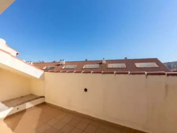 4-bedroom Town House In Málaga, Spain (212 M²)