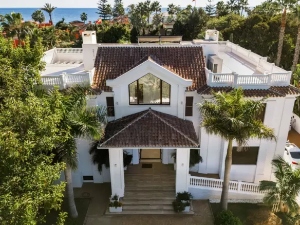 7-bedroom Villa In Estepona, Spain (761 M²)