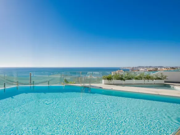 2-bedroom Apartment In Fuengirola, Spain (105 M²)