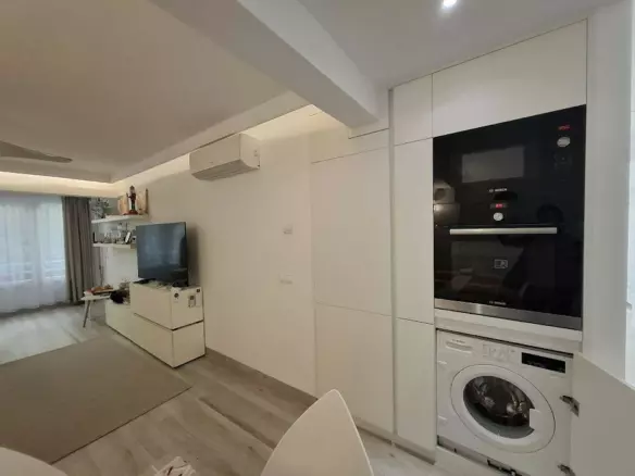 3-bedroom Apartment In Marbella, Spain (85 M²)