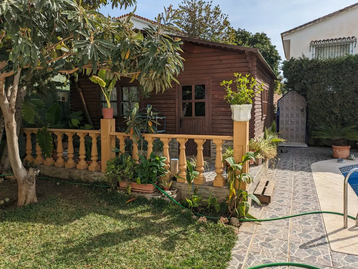5-bedroom Villa In Benalmádena, Spain (237 M²)
