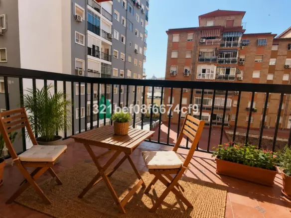 3-bedroom Apartment In Málaga, Spain (100 M²)