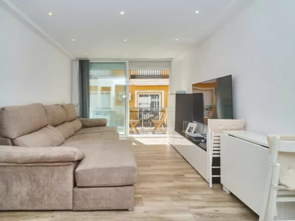 3-bedroom Apartment In Fuengirola, Spain (96 M²)