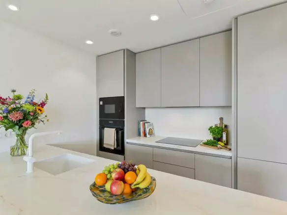 3-bedroom Apartment In Fuengirola, Spain (116 M²)