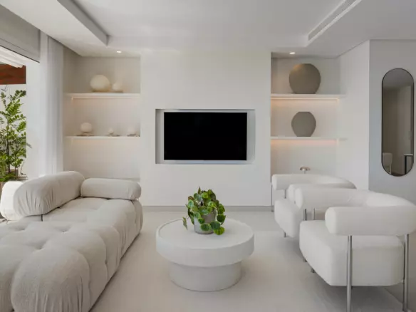 3-bedroom Apartment In Benahavis, Spain (145 M²)