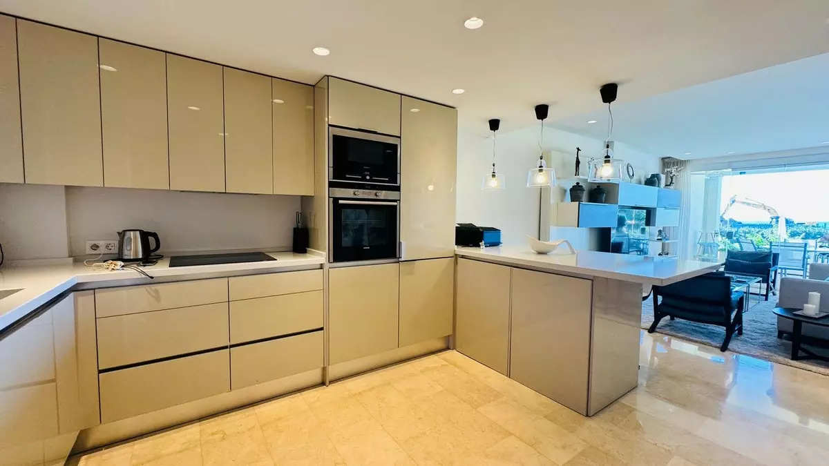 2-bedroom Apartment In Marbella, Spain (75 M²)