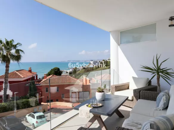 3-bedroom Apartment In Benalmádena, Spain (185 M²)