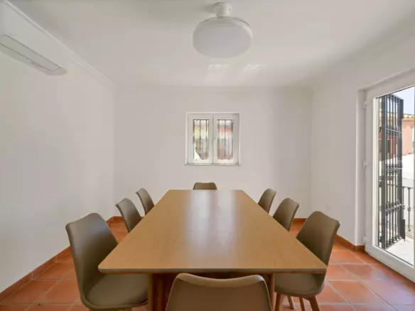 3-bedroom Villa In Estepona, Spain (251 M²)