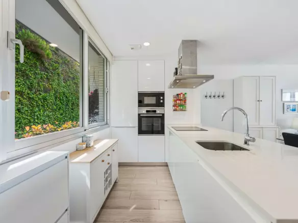 3-bedroom Town House In Estepona, Spain (160 M²)