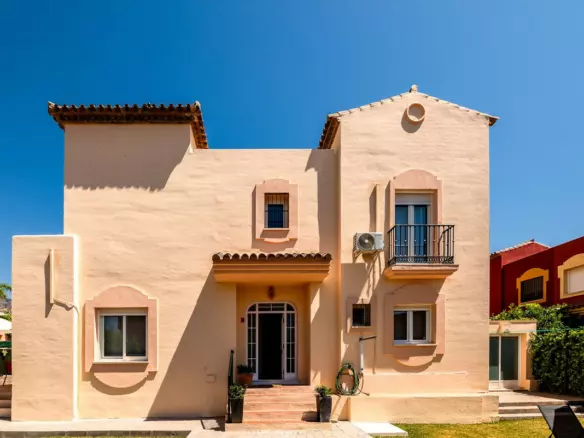 4-bedroom Villa In Marbella, Spain (200 M²)