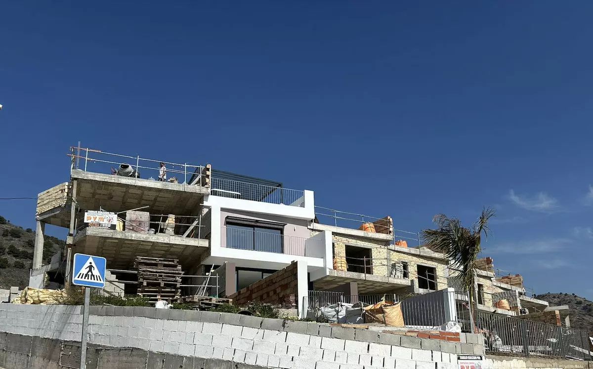 3-bedroom Town House In Nerja, Spain (102 M²)