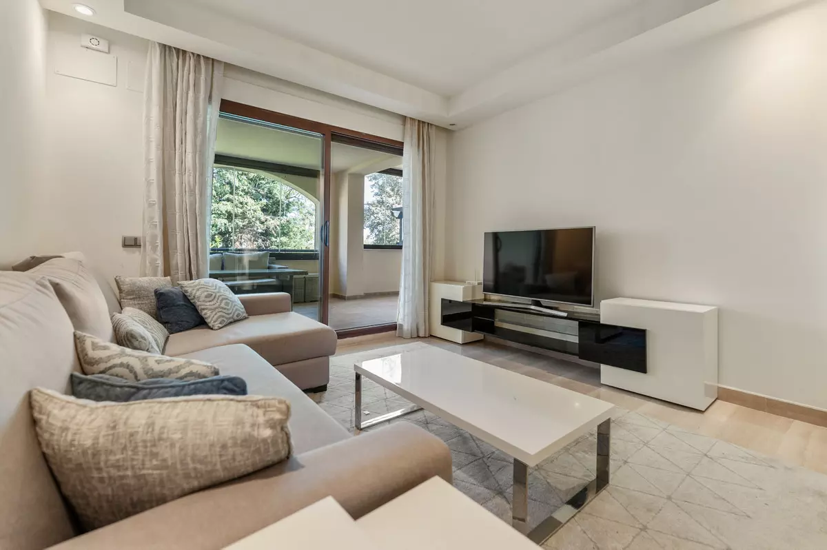 2-bedroom Apartment In Marbella, Spain (128 M²)