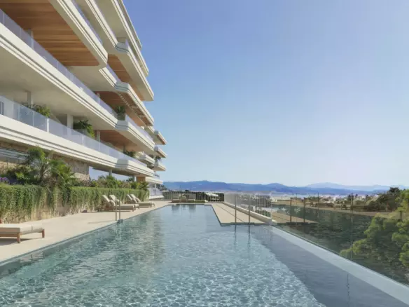 2-bedroom Apartment In Torremolinos, Spain (111 M²)