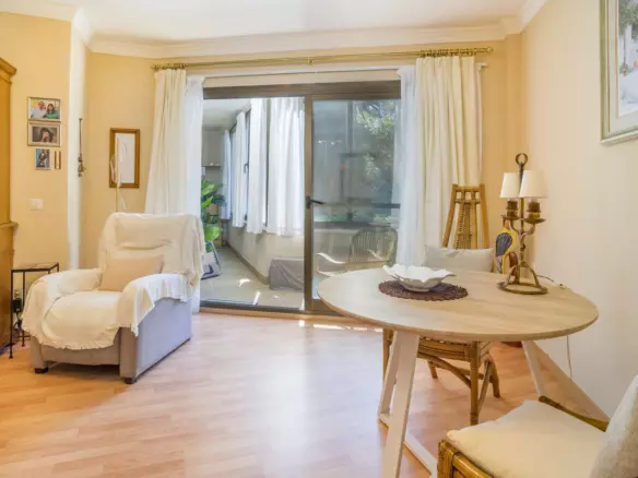 1-bedroom Apartment In Estepona, Spain (57 M²)