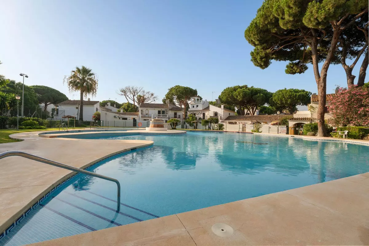 2-bedroom Town House In Marbella, Spain (95 M²)