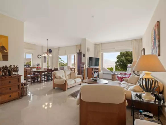 2-bedroom Apartment In Marbella, Spain (125 M²)
