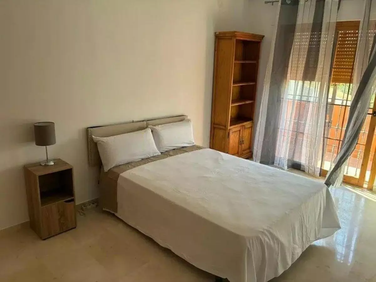 4-bedroom Villa In Estepona, Spain (240 M²)
