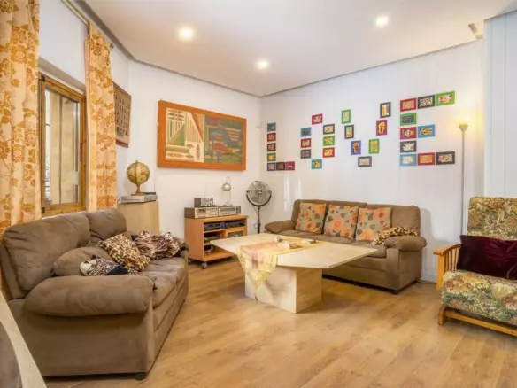 5-bedroom Apartment In Málaga, Spain (195 M²)