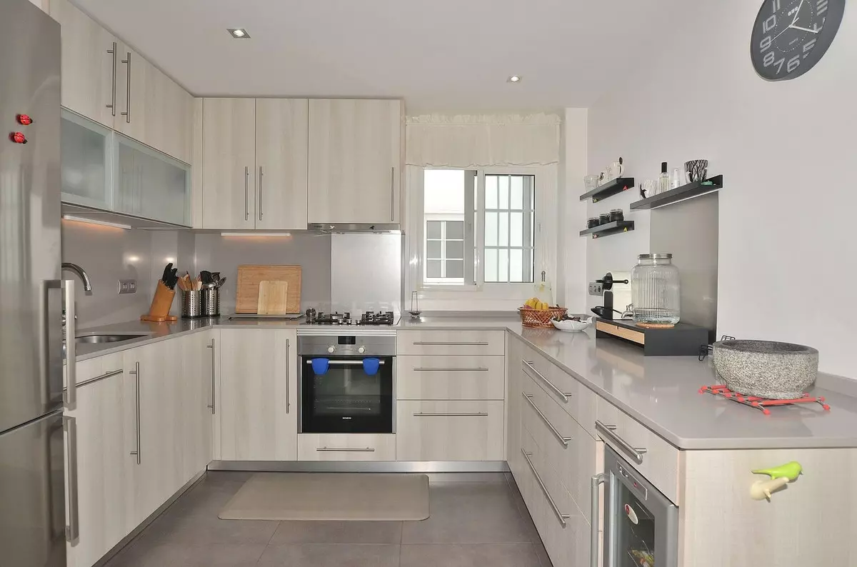 2-bedroom Apartment In Benalmádena, Spain (106 M²)
