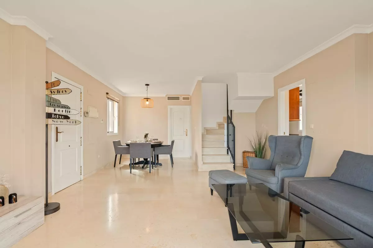 2-bedroom Apartment In Marbella, Spain (158 M²)