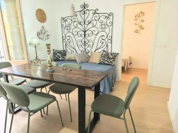 3-bedroom Apartment In Málaga, Spain (80 M²)