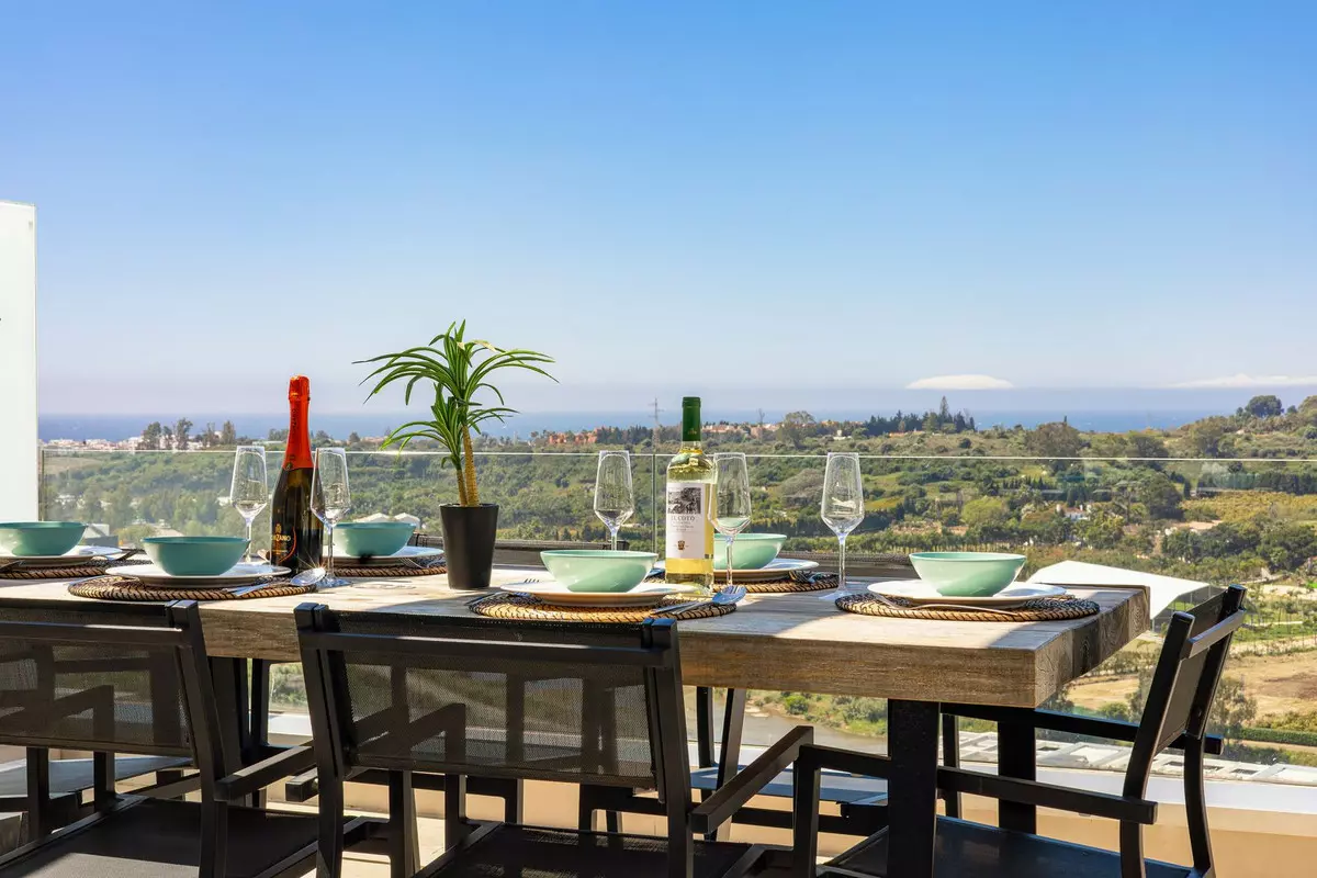 3-bedroom Apartment In Estepona, Spain (107 M²)