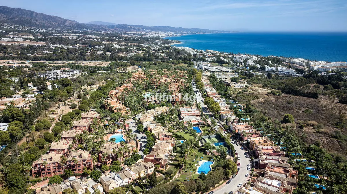 4-bedroom Town House In Marbella, Spain (280 M²)