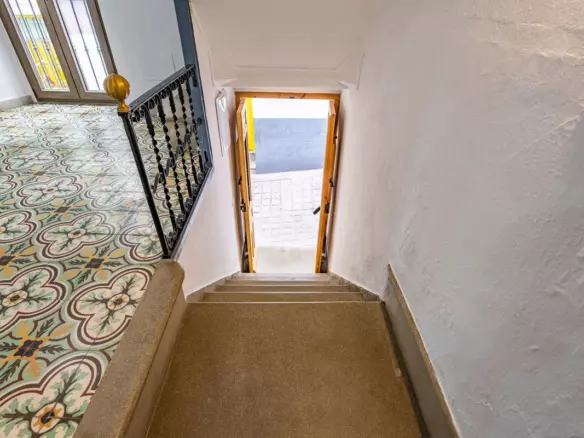 2-bedroom Town House In Cómpeta, Spain (111 M²)