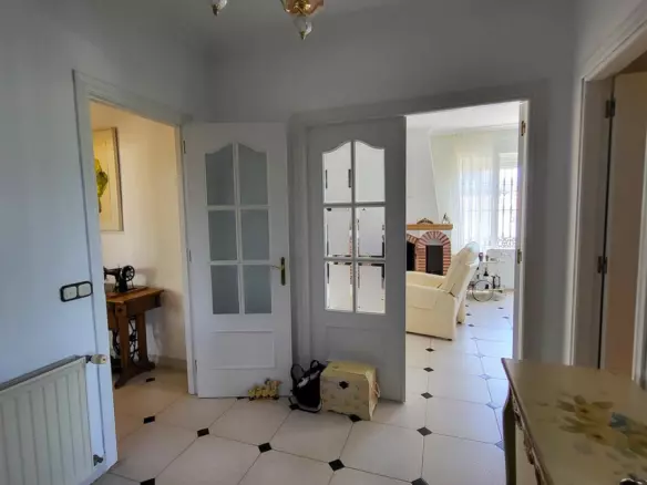 5-bedroom Villa In Marbella, Spain (324 M²)