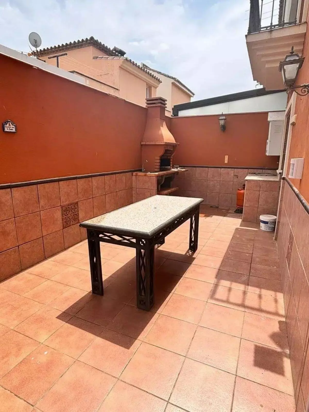 4-bedroom Villa In Estepona, Spain (240 M²)