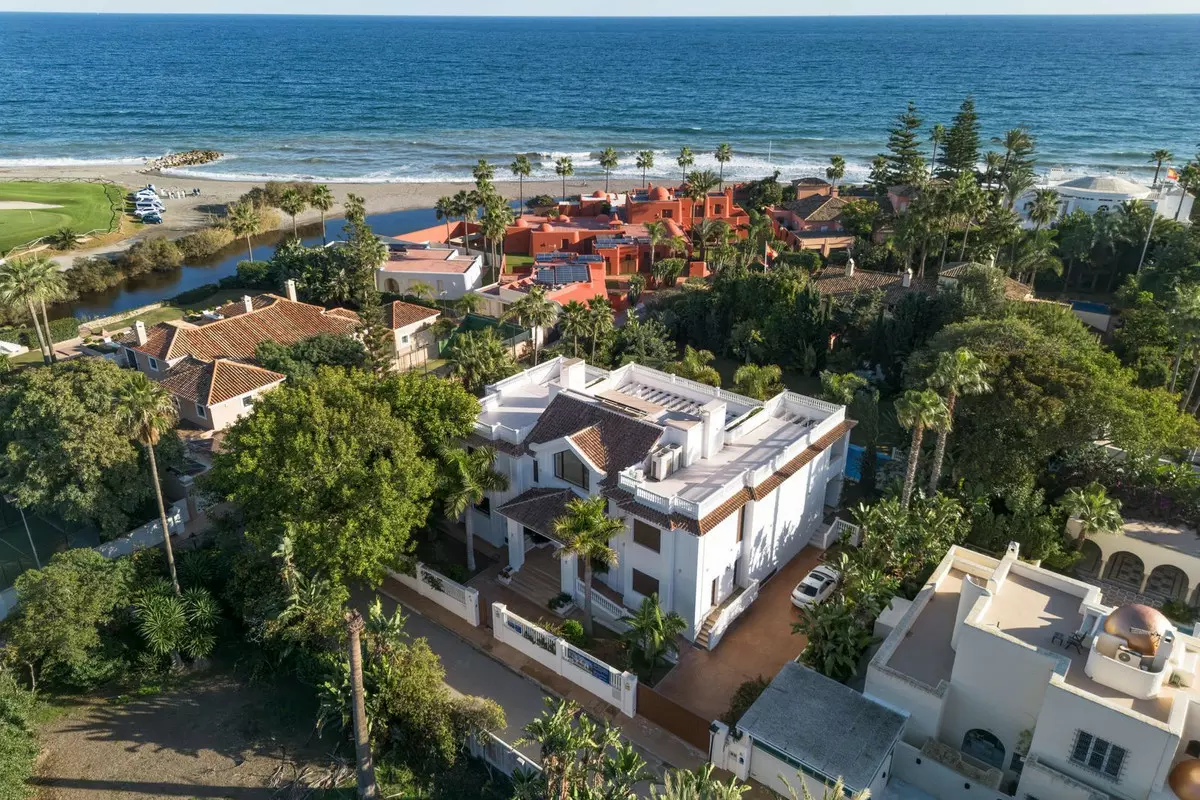 7-bedroom Villa In Estepona, Spain (761 M²)