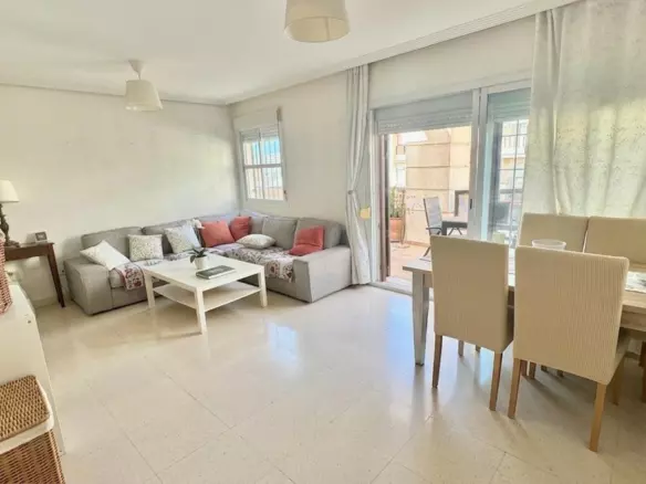 2-bedroom Apartment In Málaga, Spain (132 M²)