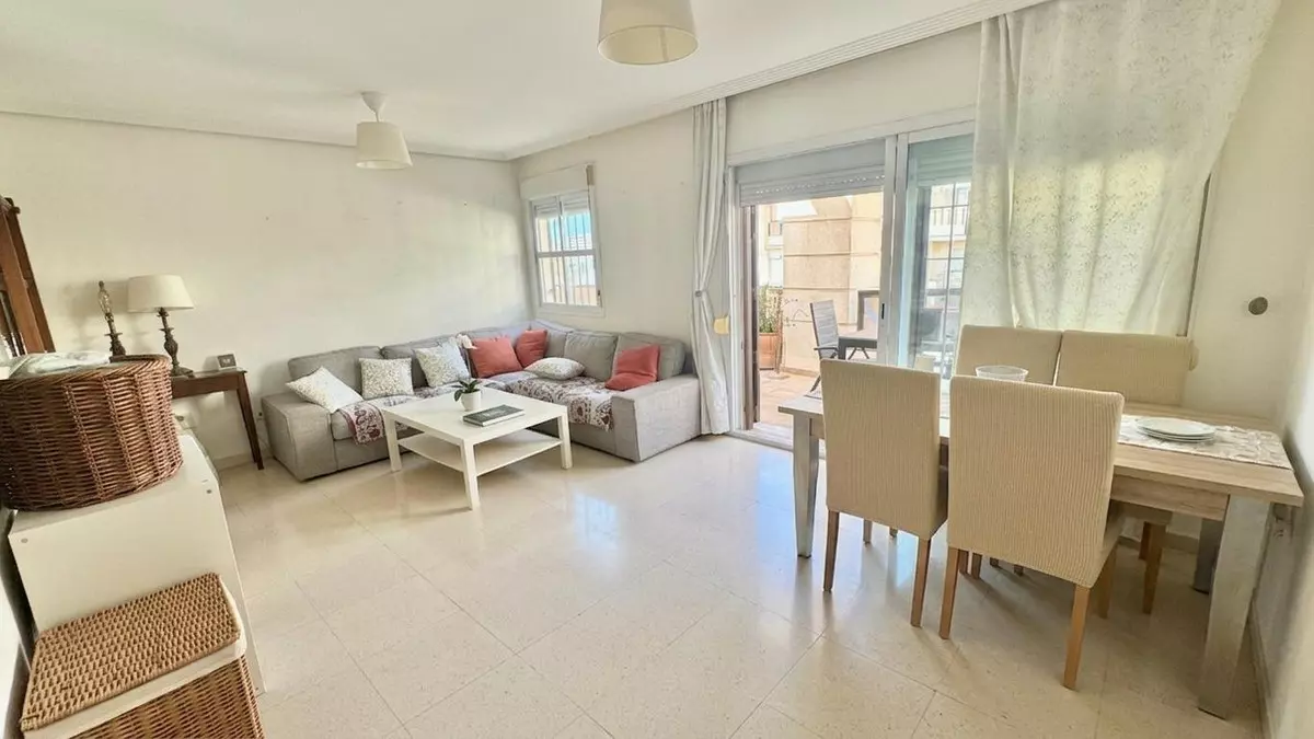 2-bedroom Apartment In Málaga, Spain (132 M²)
