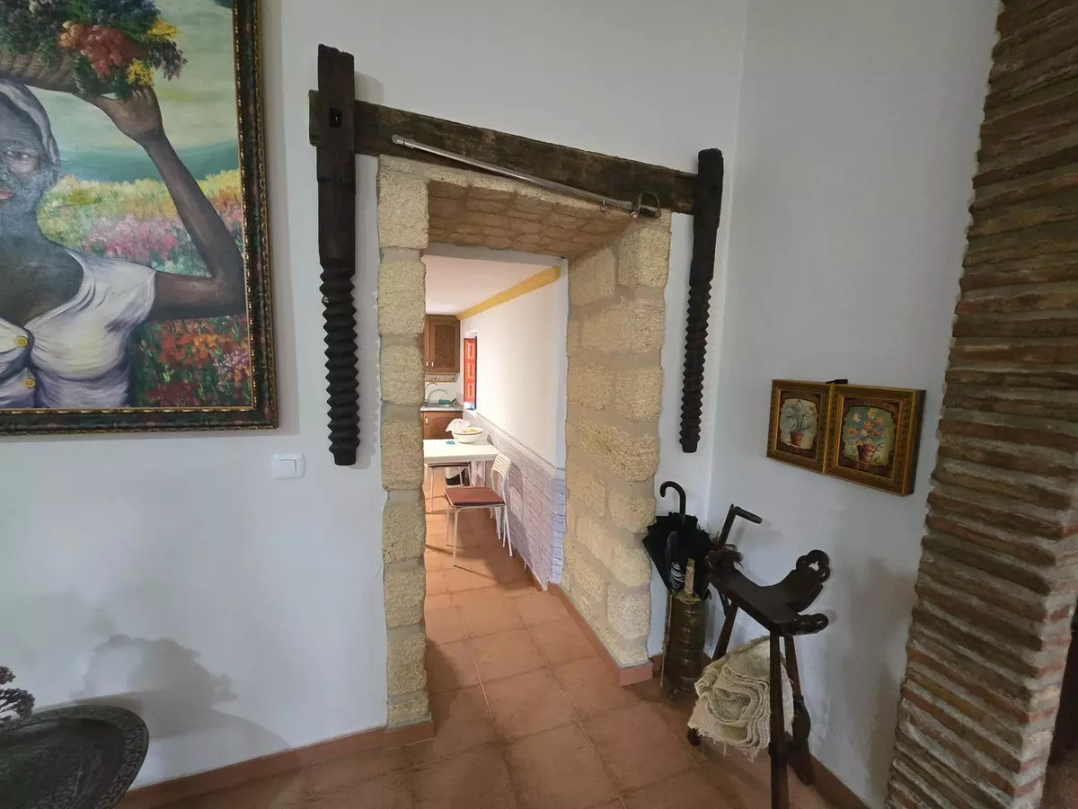 5-bedroom Country House In Cártama, Spain (253 M²)