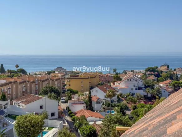 2-bedroom Apartment In Fuengirola, Spain (85 M²)