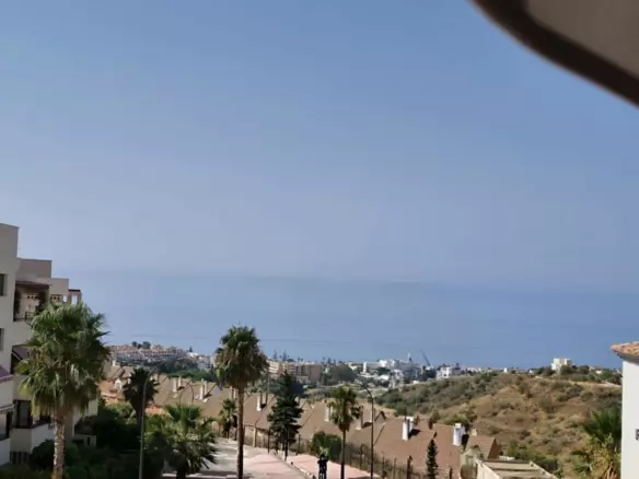 3-bedroom Apartment In Rincón De La Victoria, Spain (102 M²)