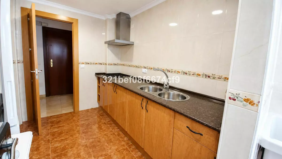 3-bedroom Apartment In Málaga, Spain (100 M²)