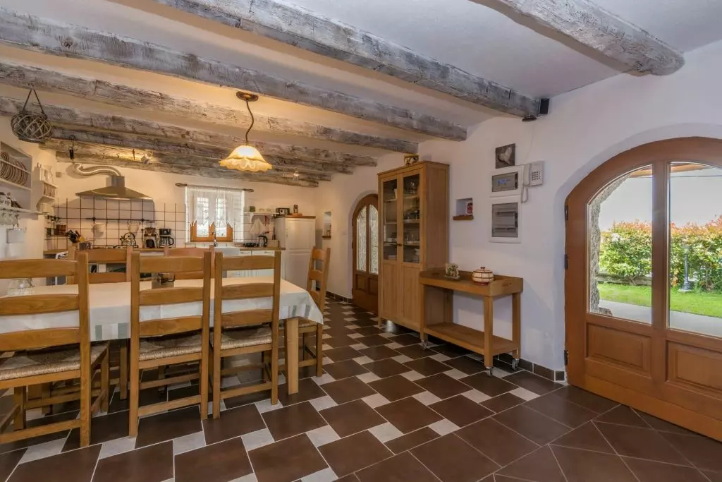3-bedroom Detached House In Poljane, Croatia (223 M²)