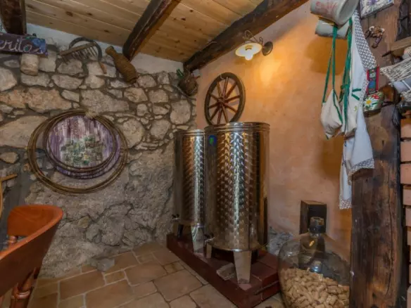 3-bedroom Detached House In Poljane, Croatia (223 M²)