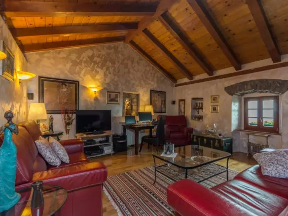3-bedroom Detached House In Poljane, Croatia (223 M²)