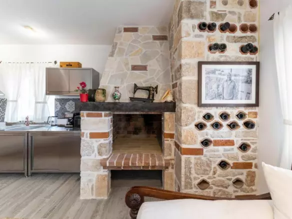5-bedroom Villa In Ždrelac, Croatia (300 M²)