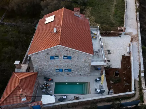 5-bedroom Villa In Ždrelac, Croatia (300 M²)